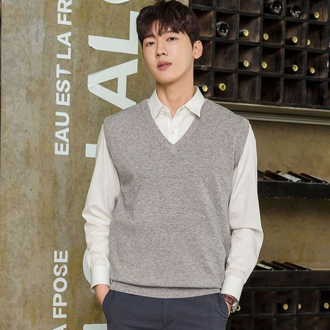 Men's Fine Knit V-Neck Sweater Vest Regular Fit Cotton Blend - Medium Gray