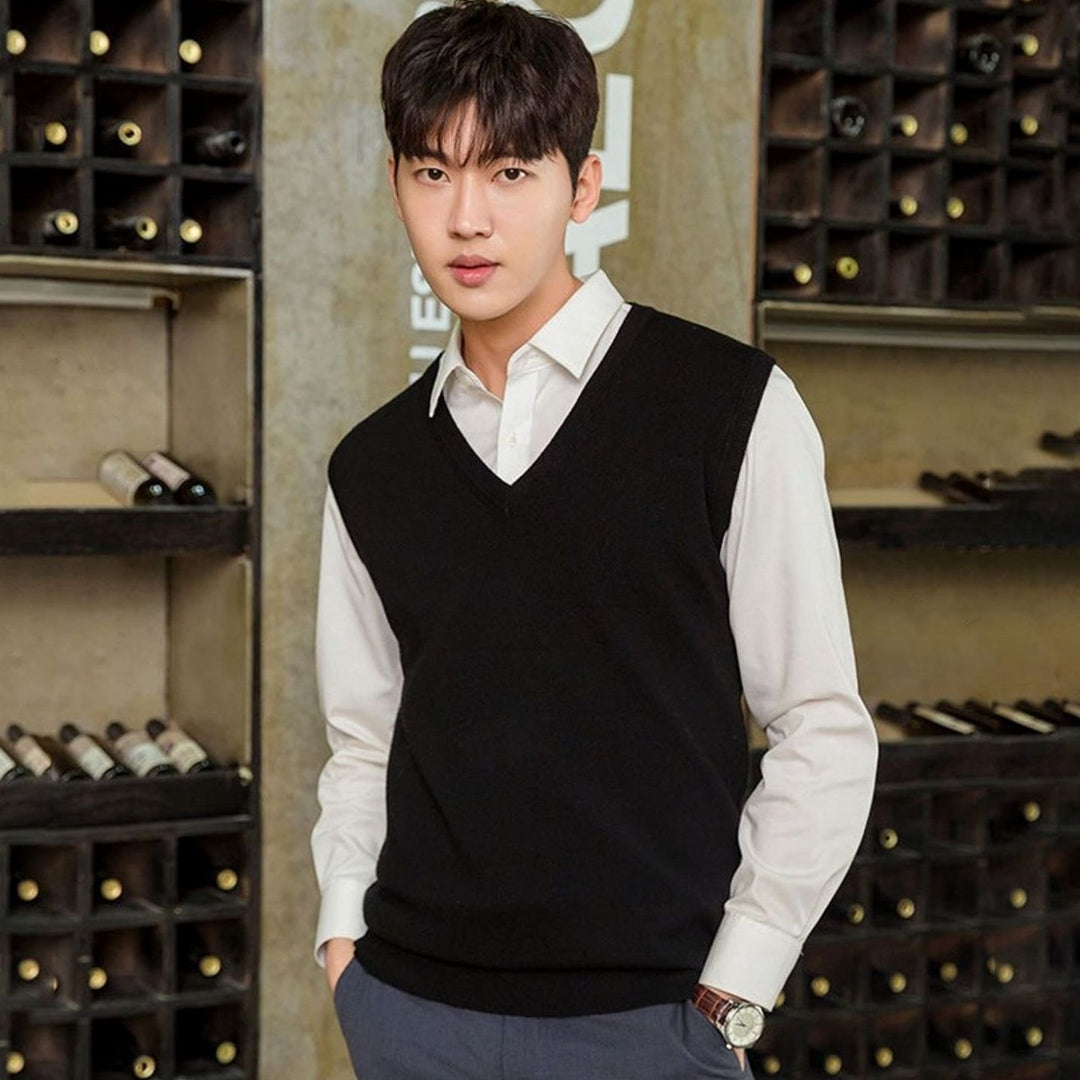 Men's Fine Knit V-Neck Sweater Vest Regular Fit Cotton Blend - Black