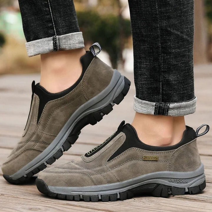 Men's Slip-On Outdoor Hiking Shoes Non-Slip Grip Sole