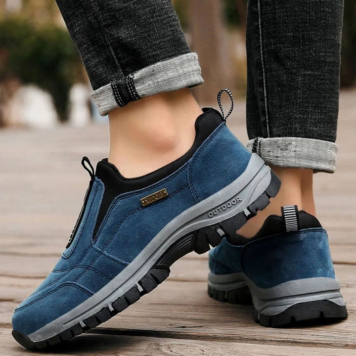 Men's Slip-On Outdoor Hiking Shoes Non-Slip Grip Sole