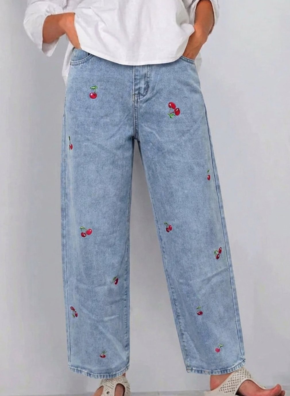 Women's Cherry Embroidered Wide-Leg Light Wash Denim Jeans - Blue