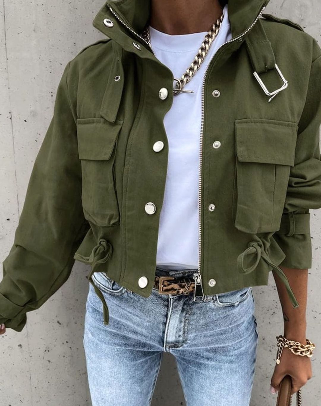 Women's Cropped Military Button-Down Cargo Jacket - Army Green