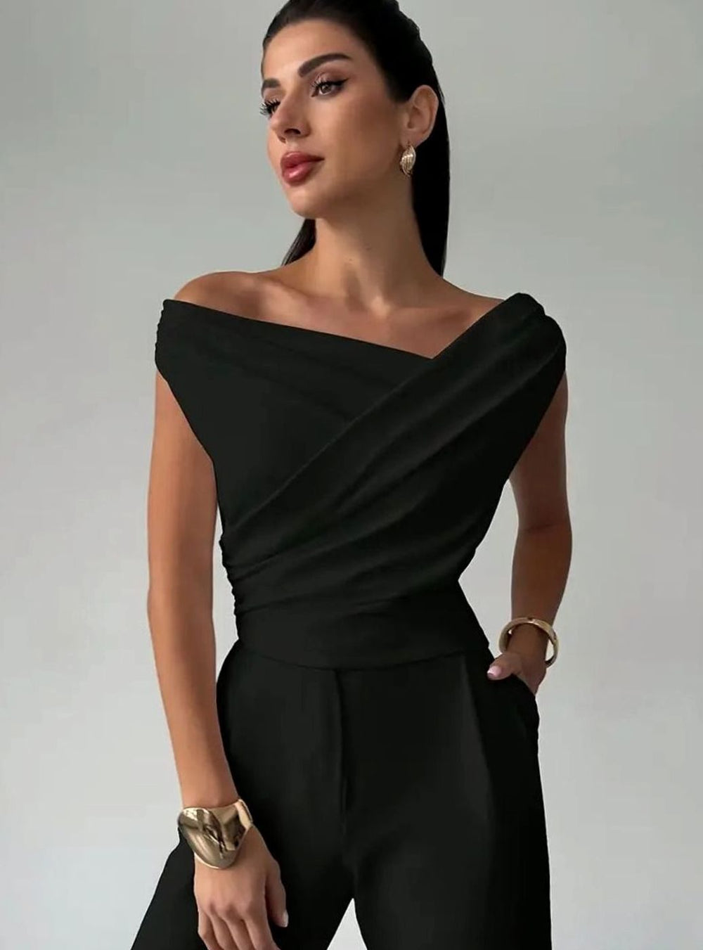 Women's Elegant Off-the-Shoulder Draped Sleeveless Top - Black