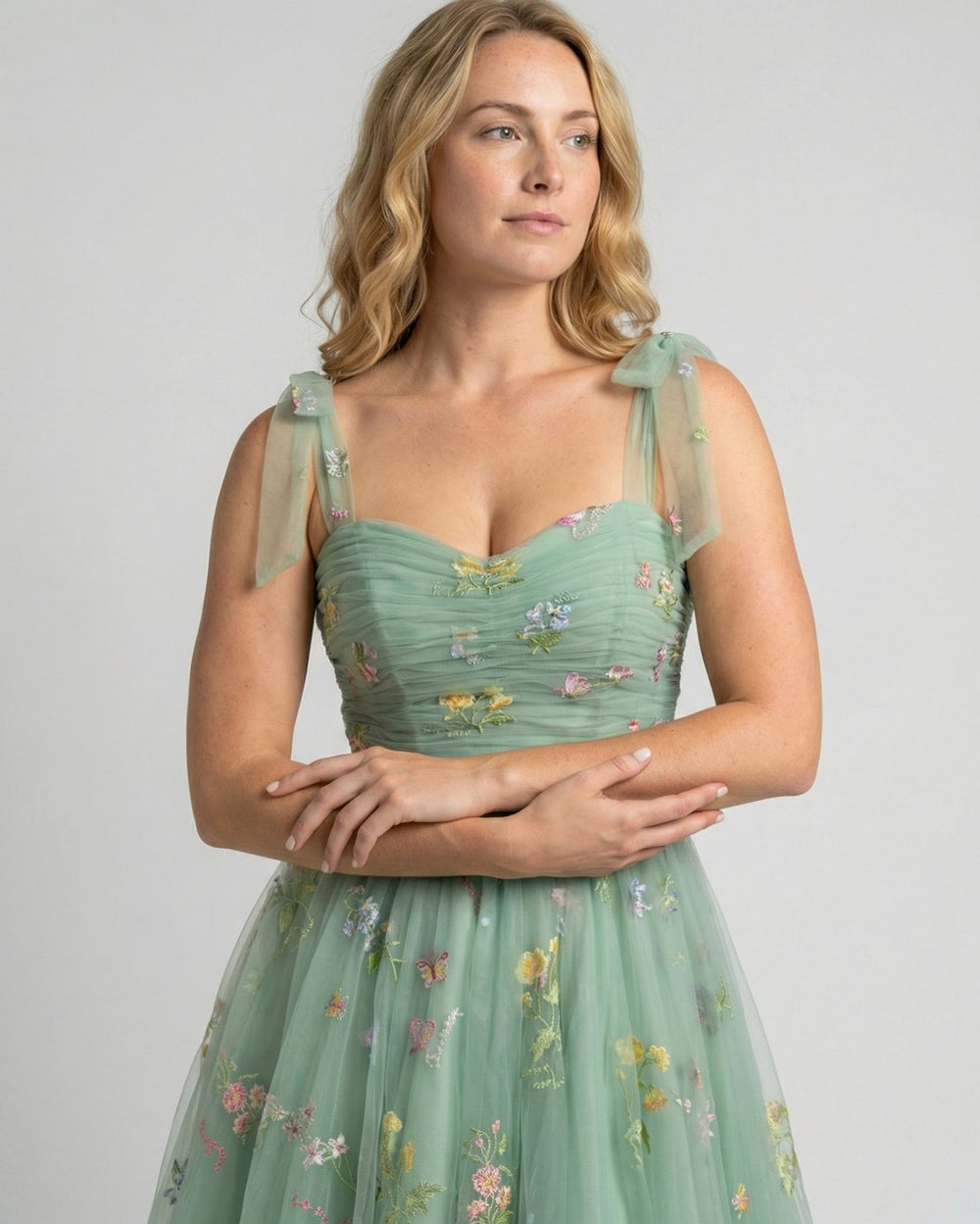 Women's Floral Embroidered Tulle Sweetheart A-Line Maxi Dress
