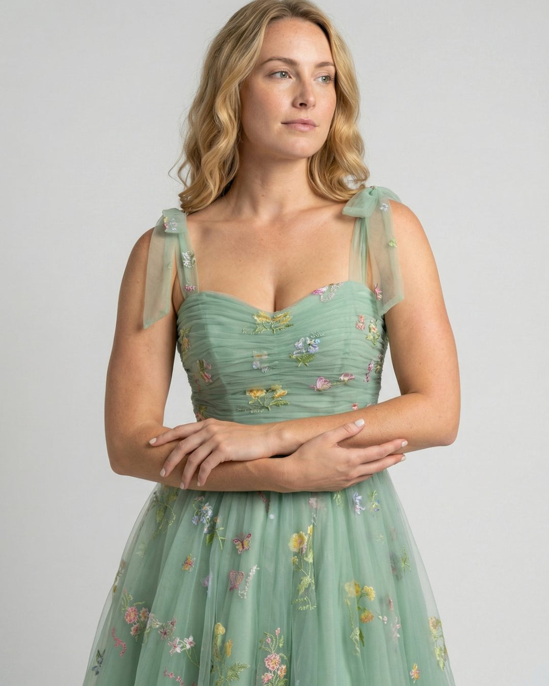 Women's Floral Embroidered Tulle Sweetheart A-Line Maxi Dress