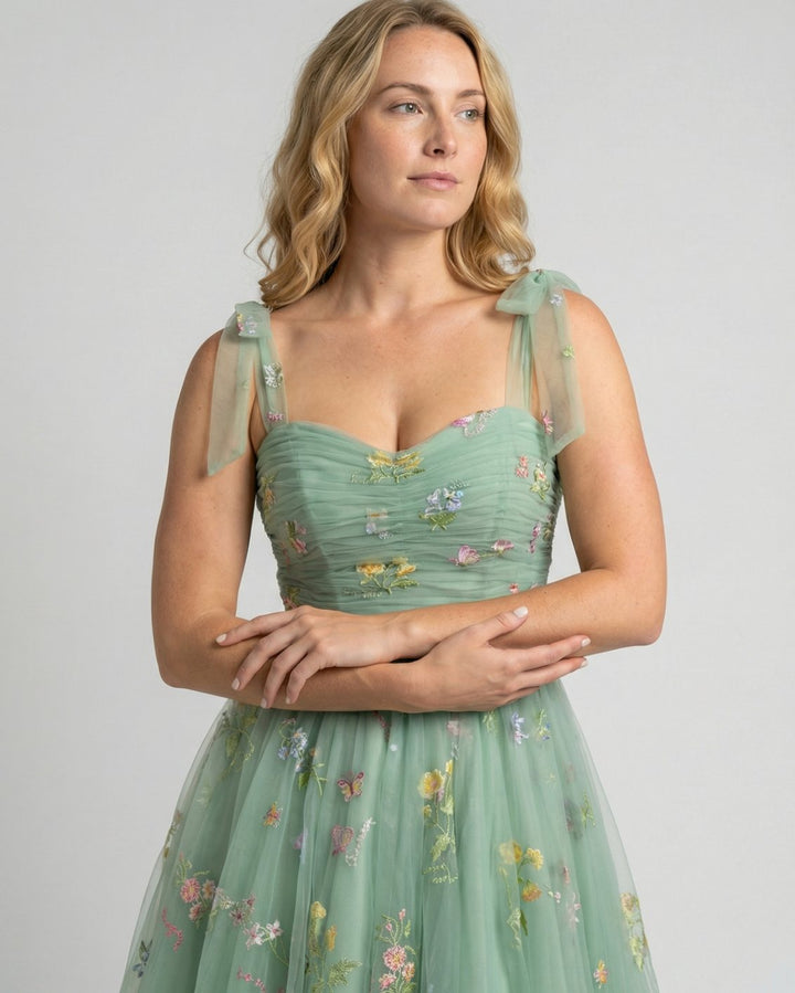Women's Floral Embroidered Tulle Sweetheart A-Line Maxi Dress