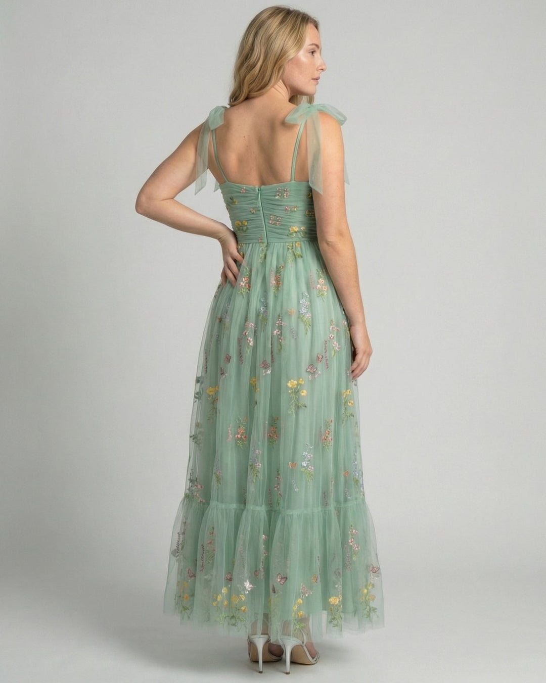 Women's Floral Embroidered Tulle Sweetheart A-Line Maxi Dress