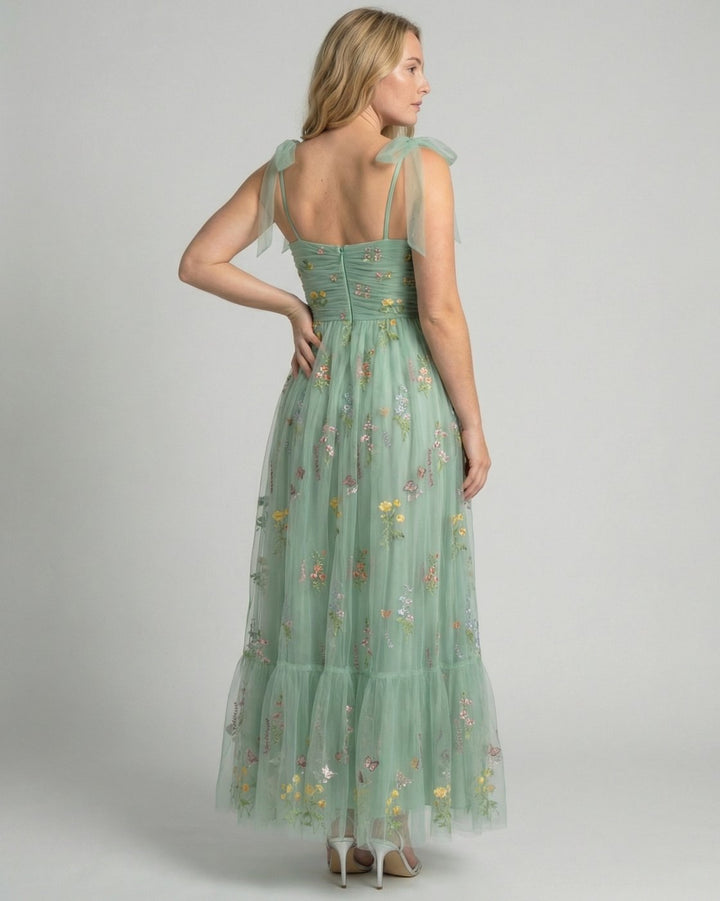 Women's Floral Embroidered Tulle Sweetheart A-Line Maxi Dress