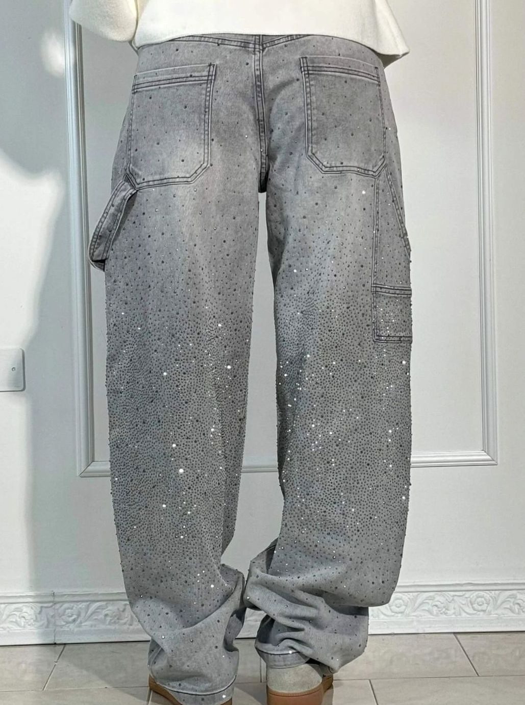 Women's High-Waist Wide Leg Cargo Jeans Rhinestone Detail - Gray