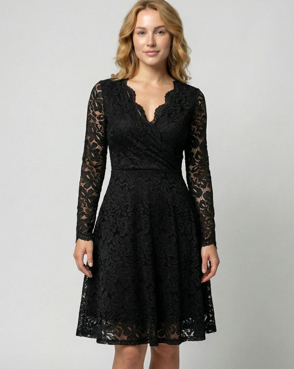 Women's Long Sleeve Floral Lace V-Neck Fit-and-Flare Cocktail Dress - Black
