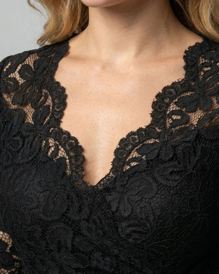 Women's Long Sleeve Floral Lace V-Neck Fit-and-Flare Cocktail Dress