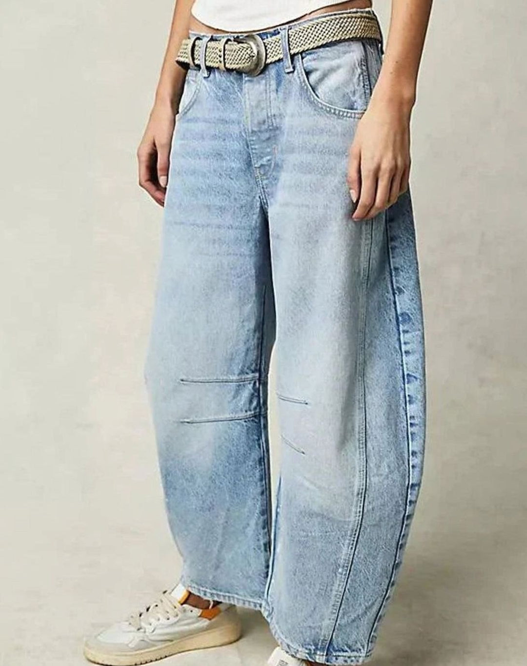 Women's Mid-Rise Barrel-Leg Wide Jeans - Light Blue