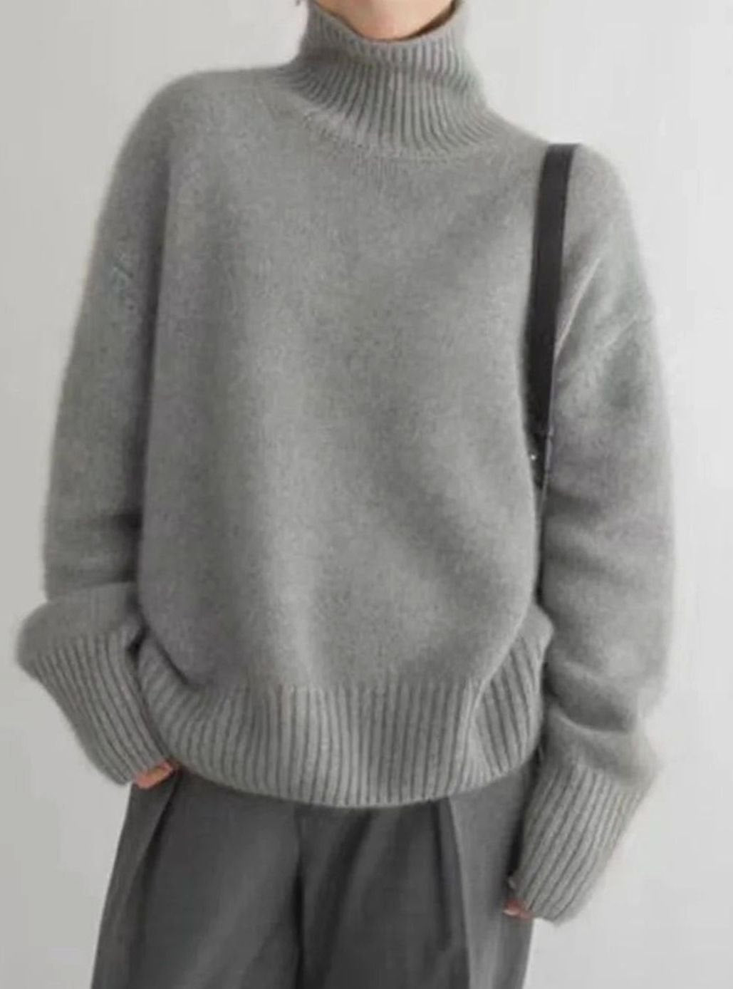 Women's Oversized Cashmere Turtleneck Knit Sweater