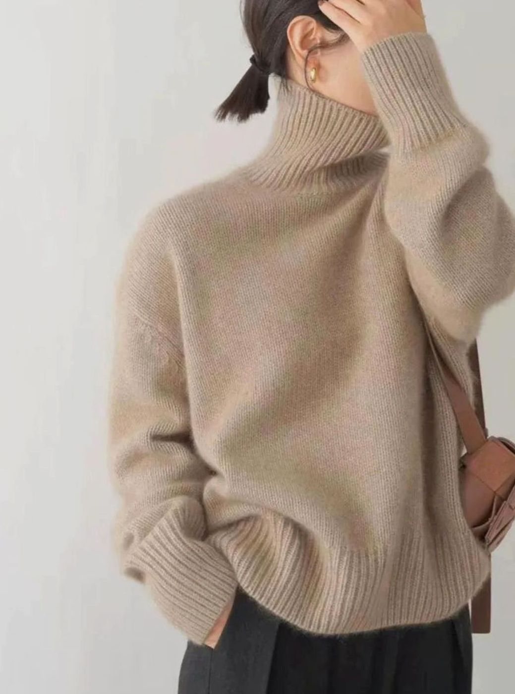 Women's Oversized Cashmere Turtleneck Knit Sweater