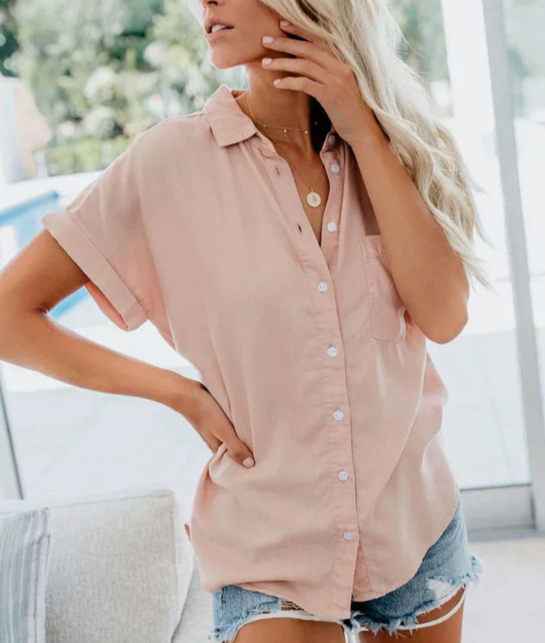 Women's Relaxed-Fit Short-Sleeve Button-Down Blouse