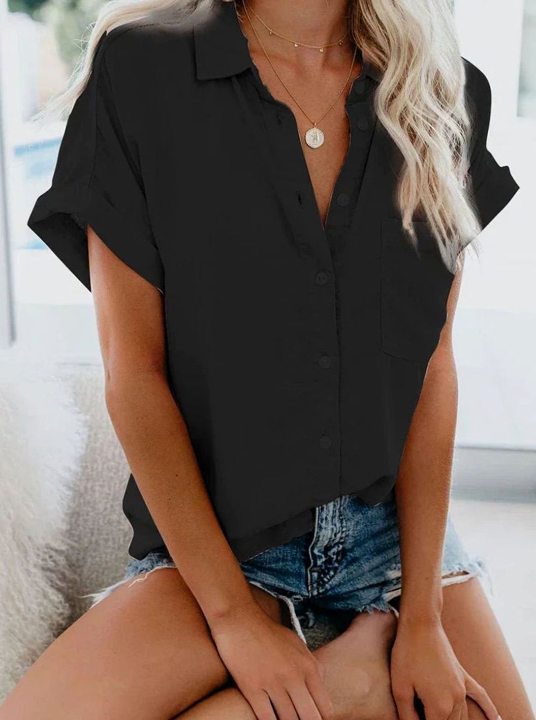 Women's Relaxed-Fit Short-Sleeve Button-Down Blouse - Black