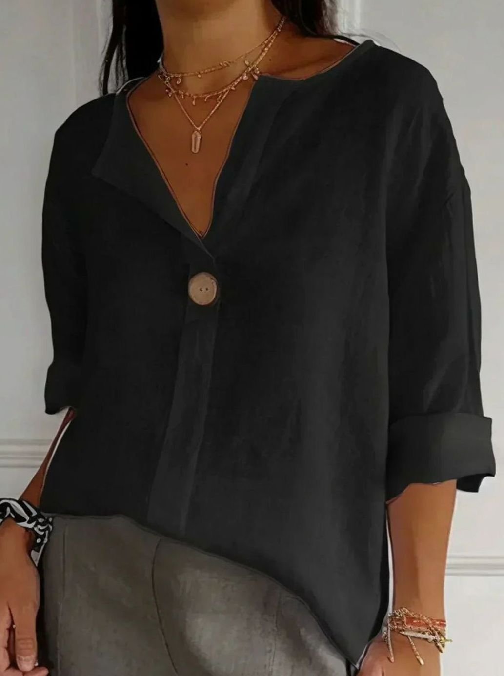 Women's Relaxed-Fit V-Neck Single-Button Linen Blouse - Black
