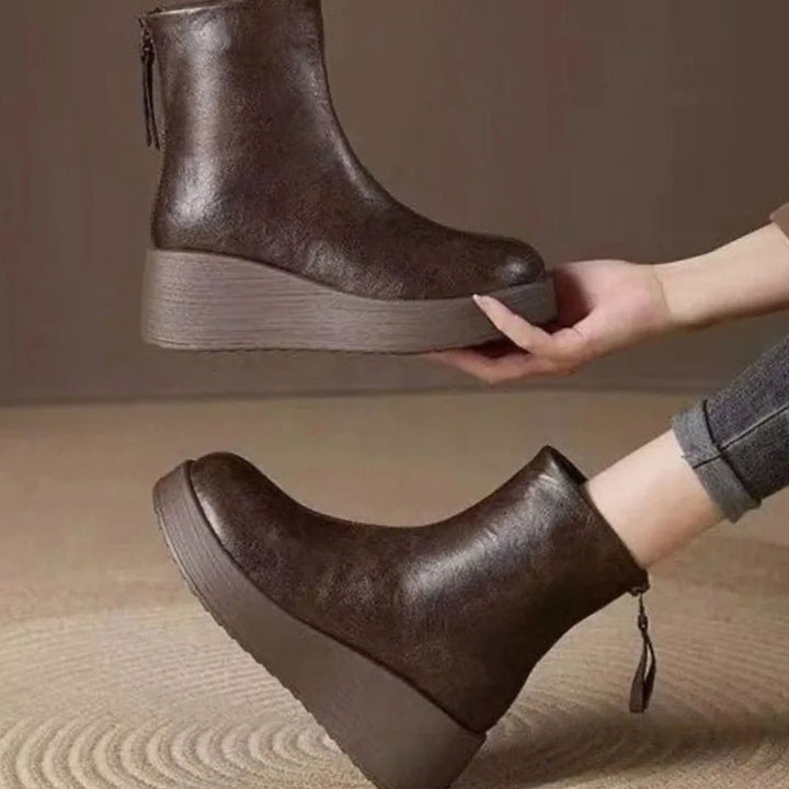 Women's Retro Round-Toe Leather Platform Ankle Boots