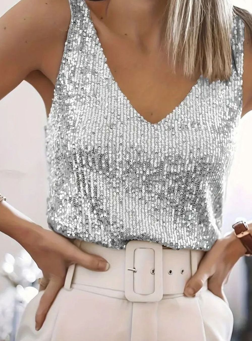 Women's Sequin V-Neck Sleeveless Going Out Top - Silver