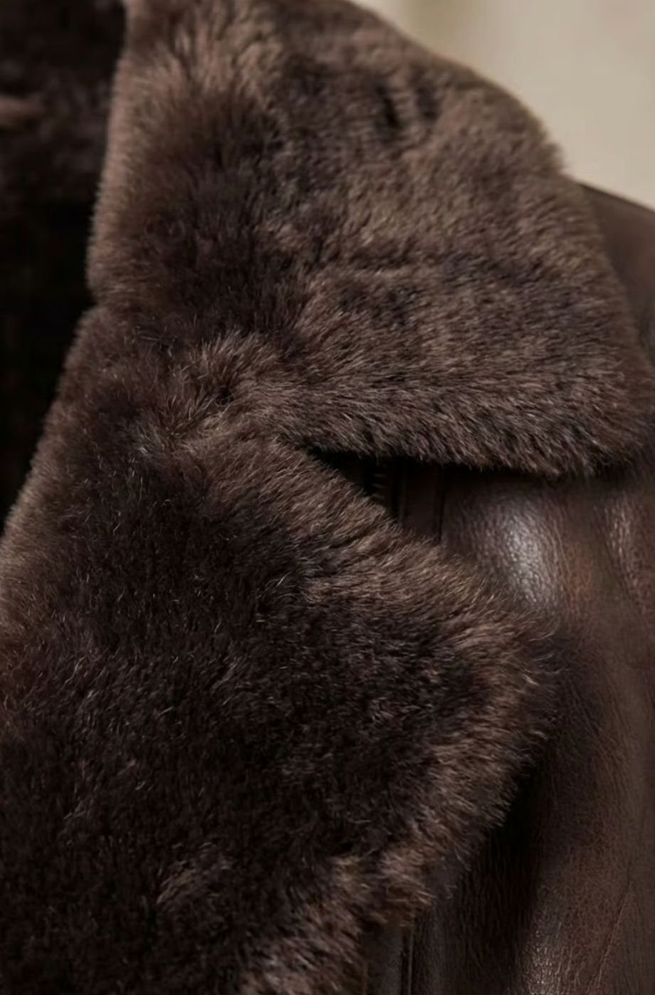 Women's Sherpa Lined Leather Jacket Shearling Collar Zip-Up Coat