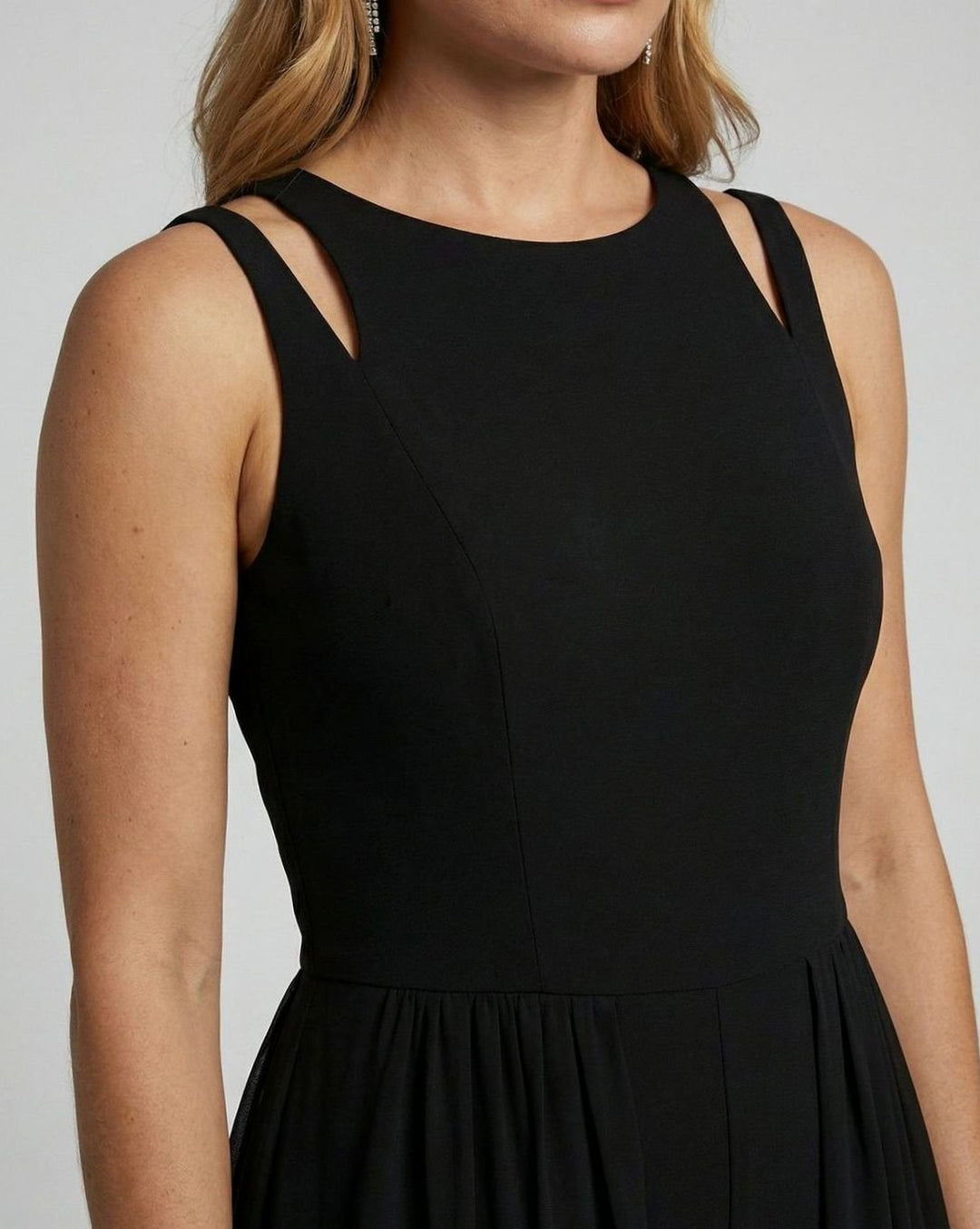 Women's Sleeveless Wide-Leg Chiffon Overlay Jumpsuit