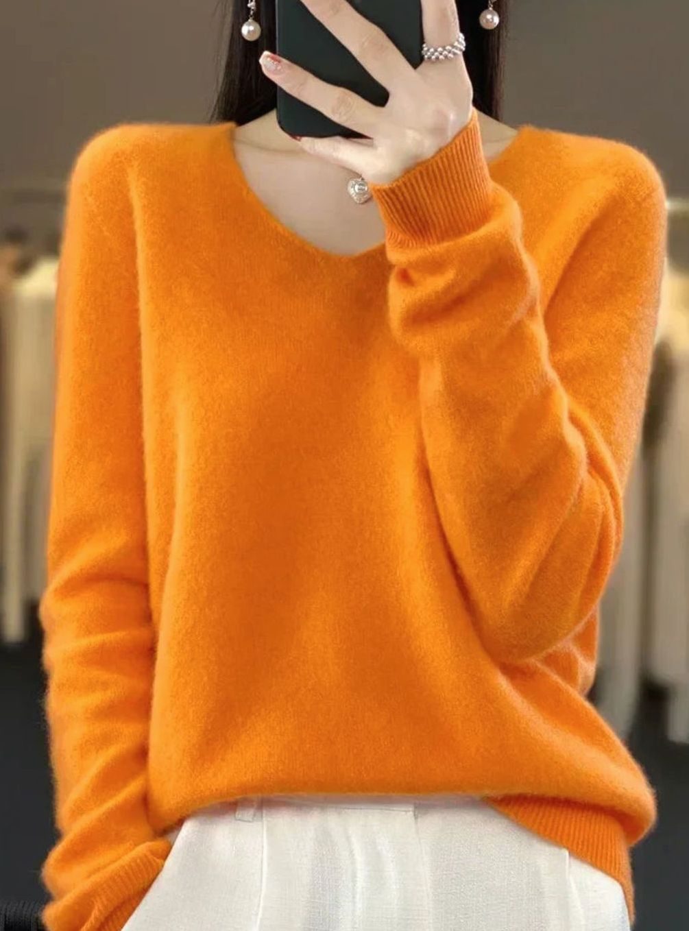 Women's Soft Knit V-Neck Cashmere-Feel Pullover Sweater