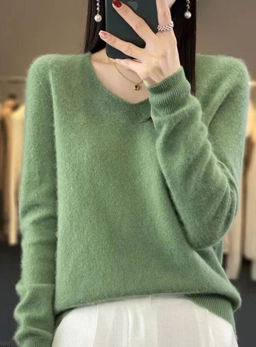 Women's Soft Knit V-Neck Cashmere-Feel Pullover Sweater