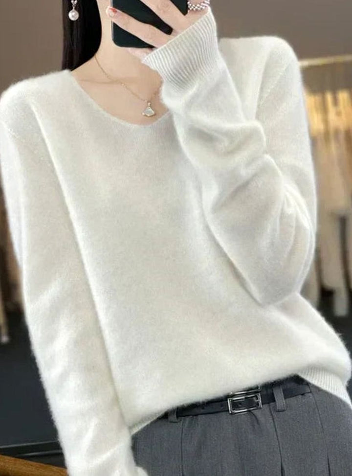 Women's Soft Knit V-Neck Cashmere-Feel Pullover Sweater - White