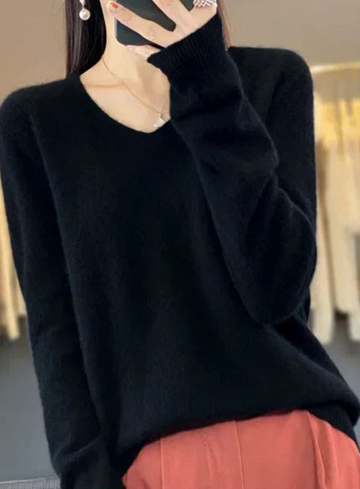 Women's Soft Knit V-Neck Cashmere-Feel Pullover Sweater - Black