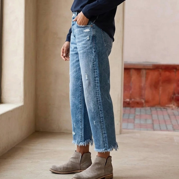 Women's Vintage-Inspired Cropped Straight Leg Frayed Hem Jeans