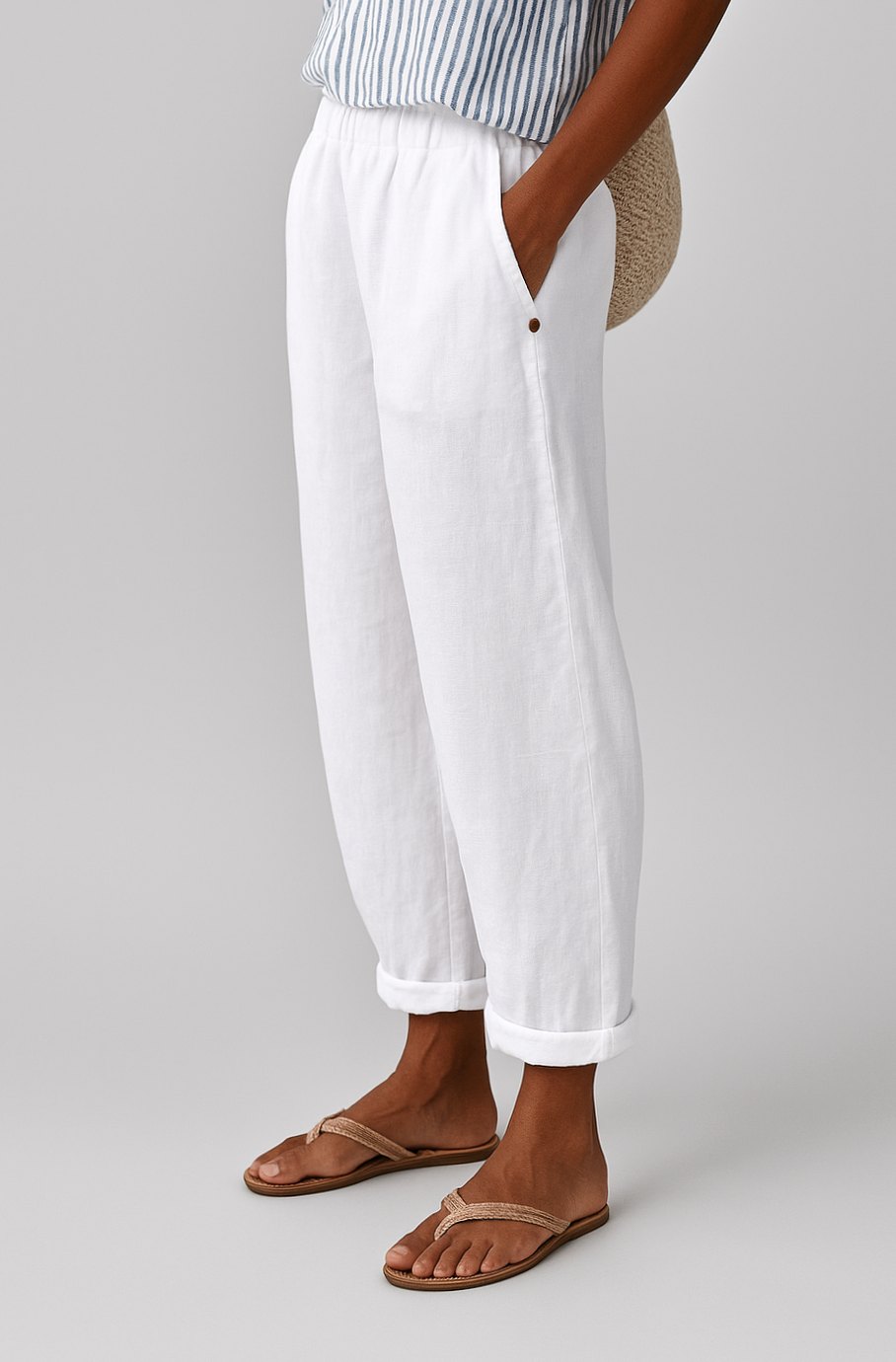 Women's Wide-Leg Cropped Linen Pants with Pockets - White